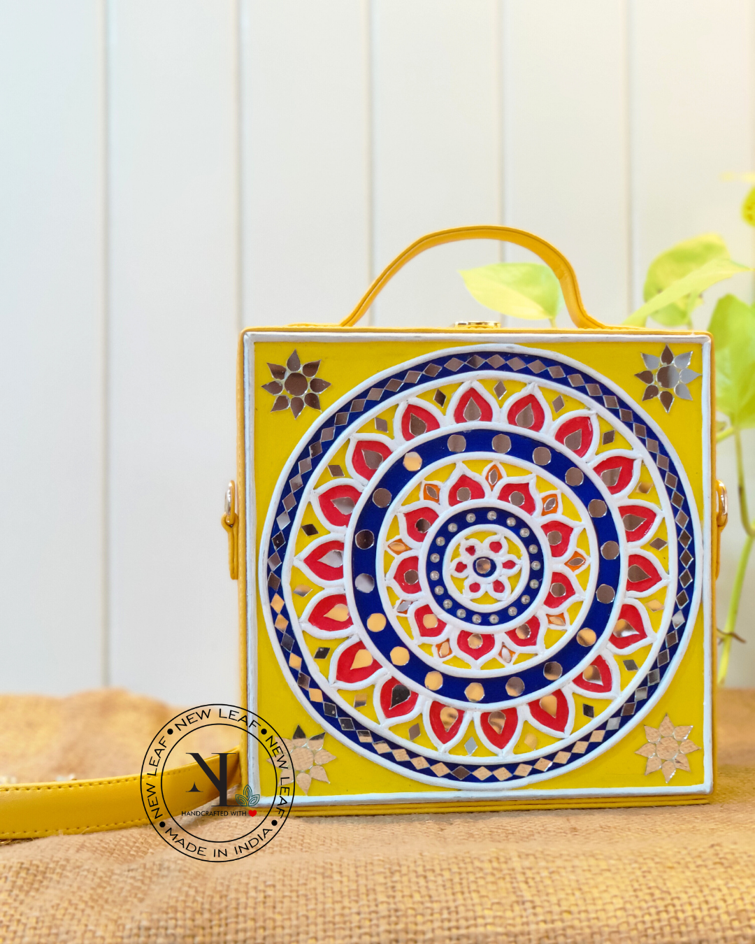 Concentric circles Lippan Art Handcrafted Box Bag
