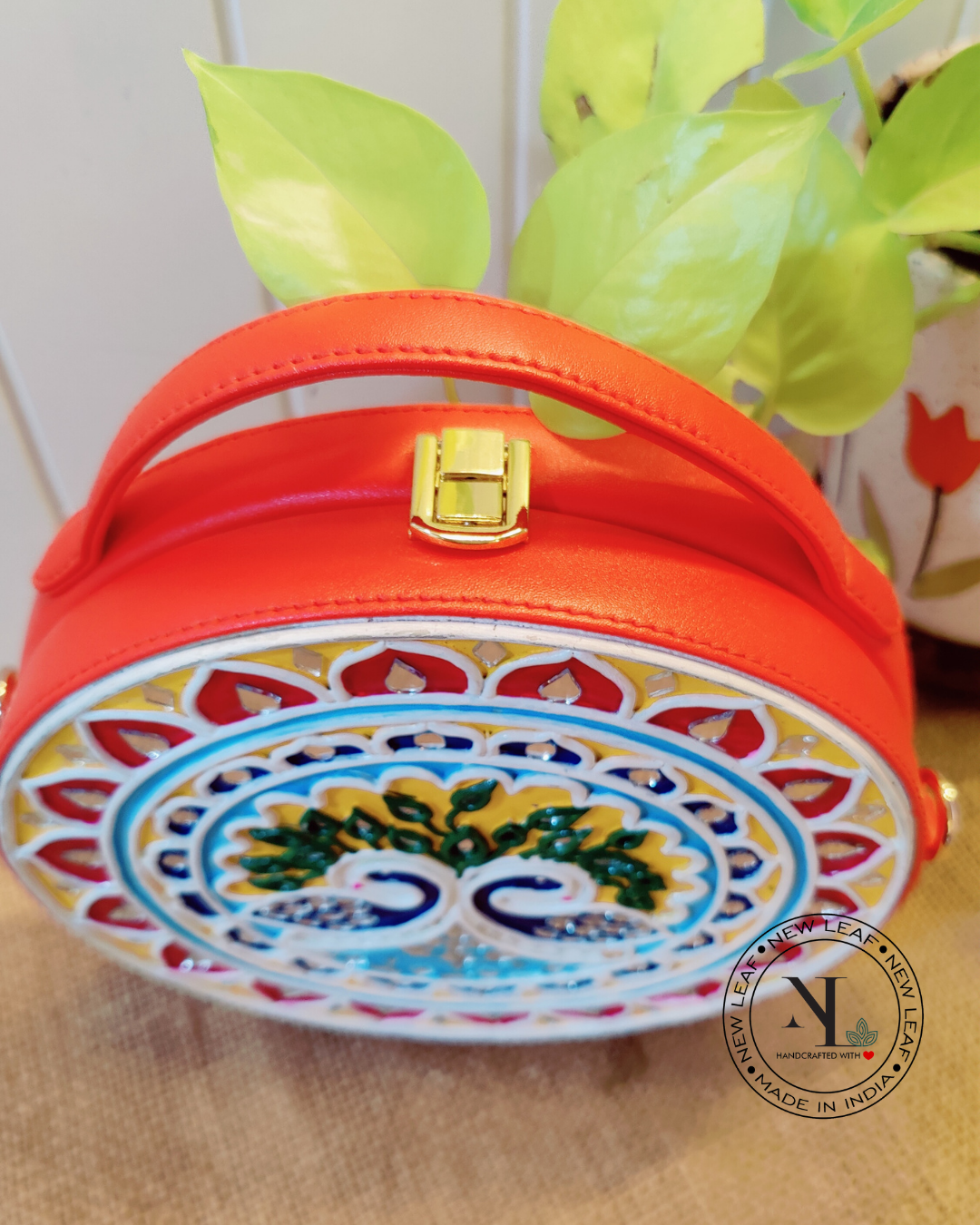 Peacock Lippan Art Handcrafted Circle Box Bag